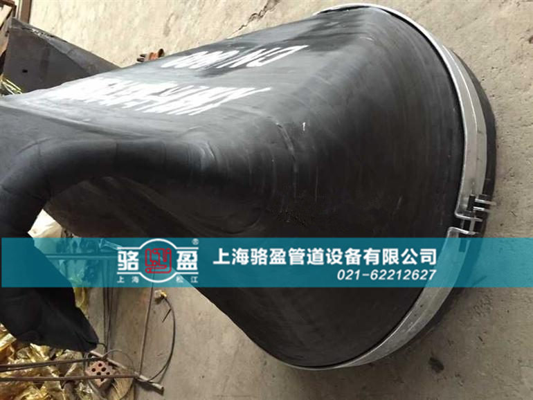 彎嘴卡箍式<a href=http://www.henantianyue.com/ target=_blank class=infotextkey><a href=http://www.henantianyue.com target=_blank class=infotextkey>鴨嘴閥</a></a>結(jié)構(gòu)圖